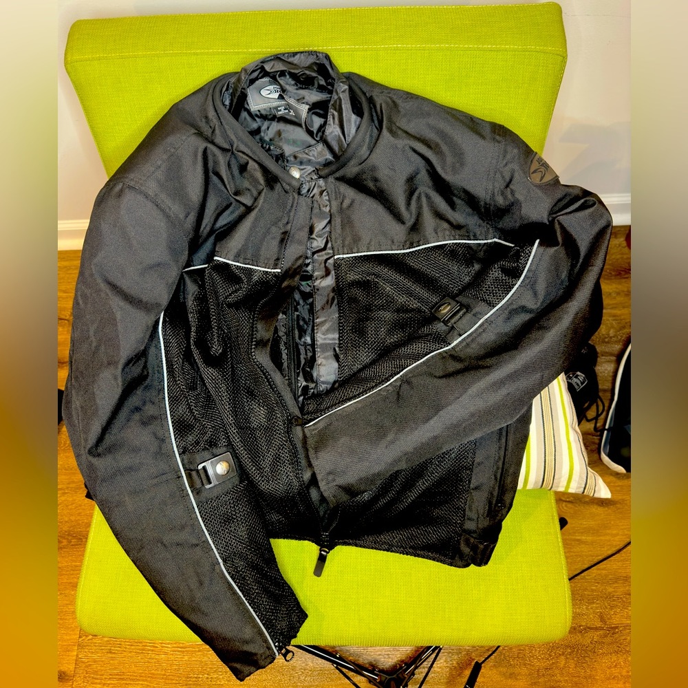 Joe Rocket Motorcycle jacket Qty - (2) Like new size small and medium
